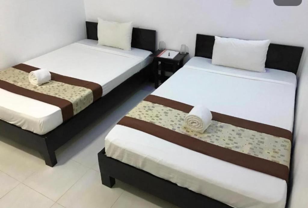 Trinco Relax Hut Hotel Trincomalee Exterior photo
